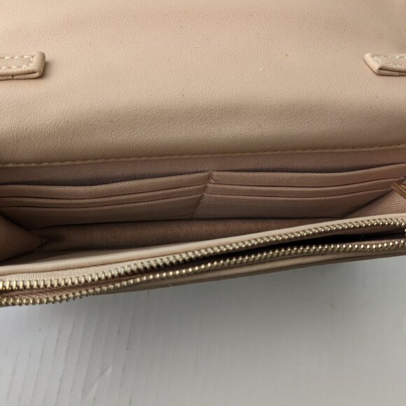 BCBG - Picture 4 of 4